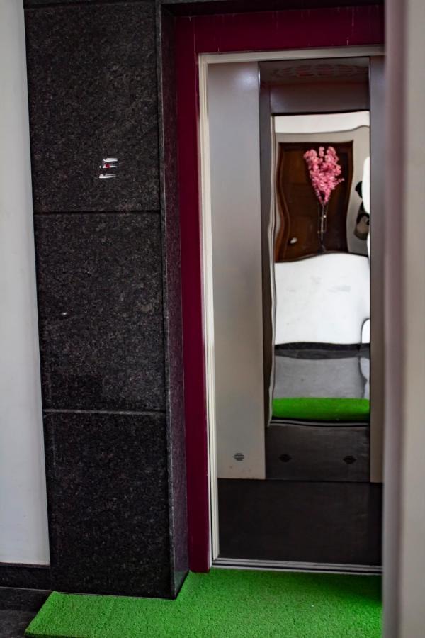 Hotel Royal Suites بنغالور المظهر الخارجي الصورة
